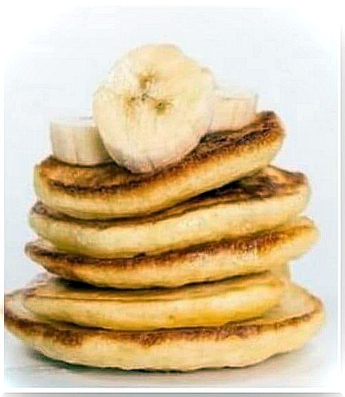 Banana pancakes without gluten, sugar and lactose