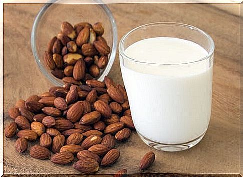 almond milk for healthy bones and joints