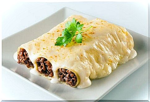 Cannelloni with chicken - a tasty and easy recipe