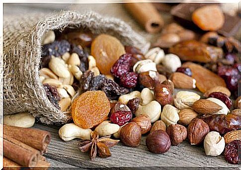 nuts and dried fruits and their impact on depression