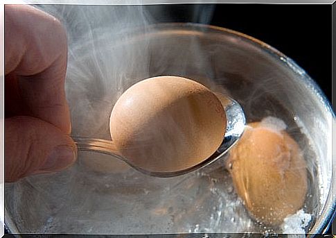 Cooking eggs