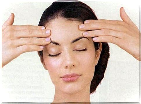 Exercises to firm the skin of the face and wrinkles