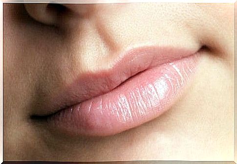 How to make lips fuller?