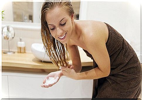 Washing your hair - hydrogen peroxide can help