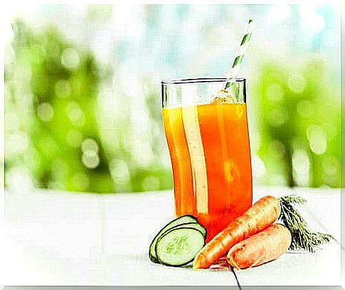 Carrot and cucumber juice