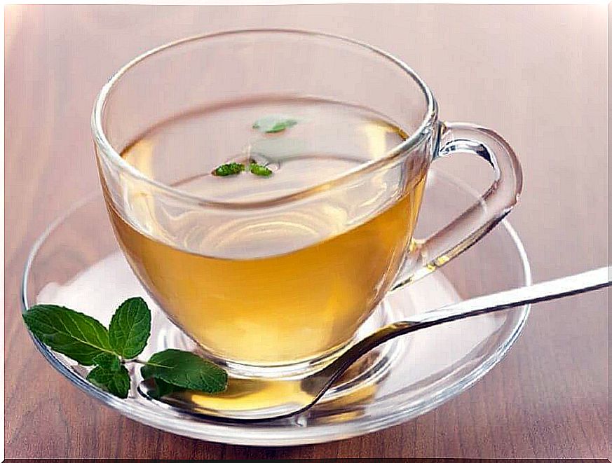 Green tea with mint