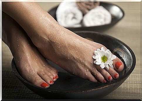 Feet in a bowl of salt water